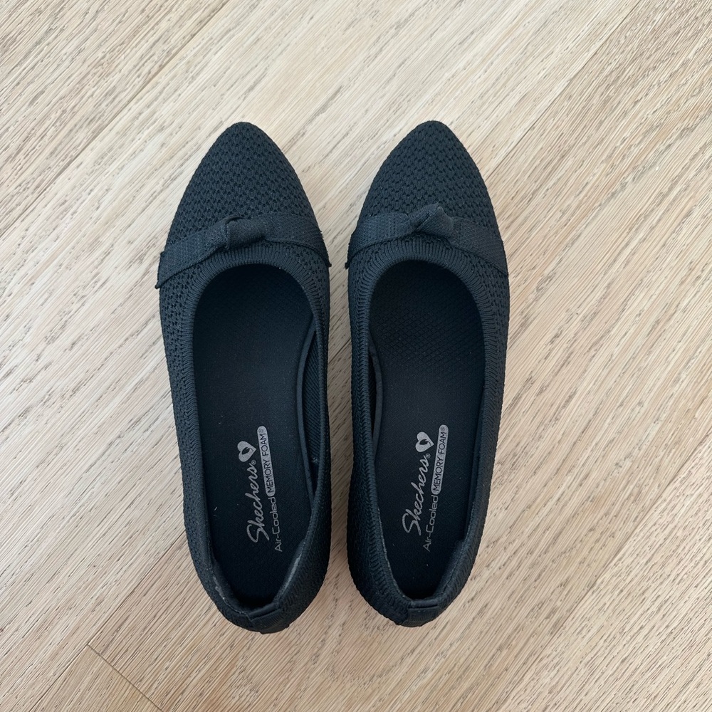 Skechers Women's Elegant Wedged shoes